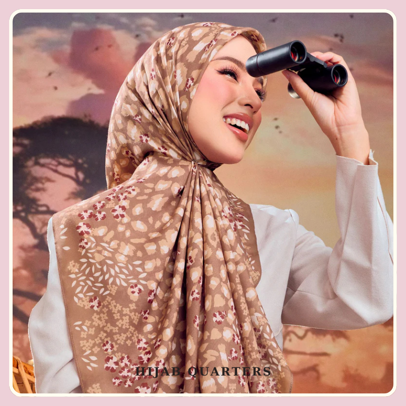 Cleo Collection (Golden)